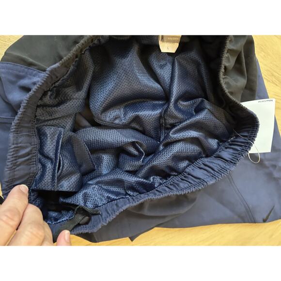 New Nike Swim Trunks Mens Large Navy Blue & Black Gym Shorts Swim Lined Workout - Picture 8 of 8